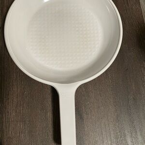 White Pan